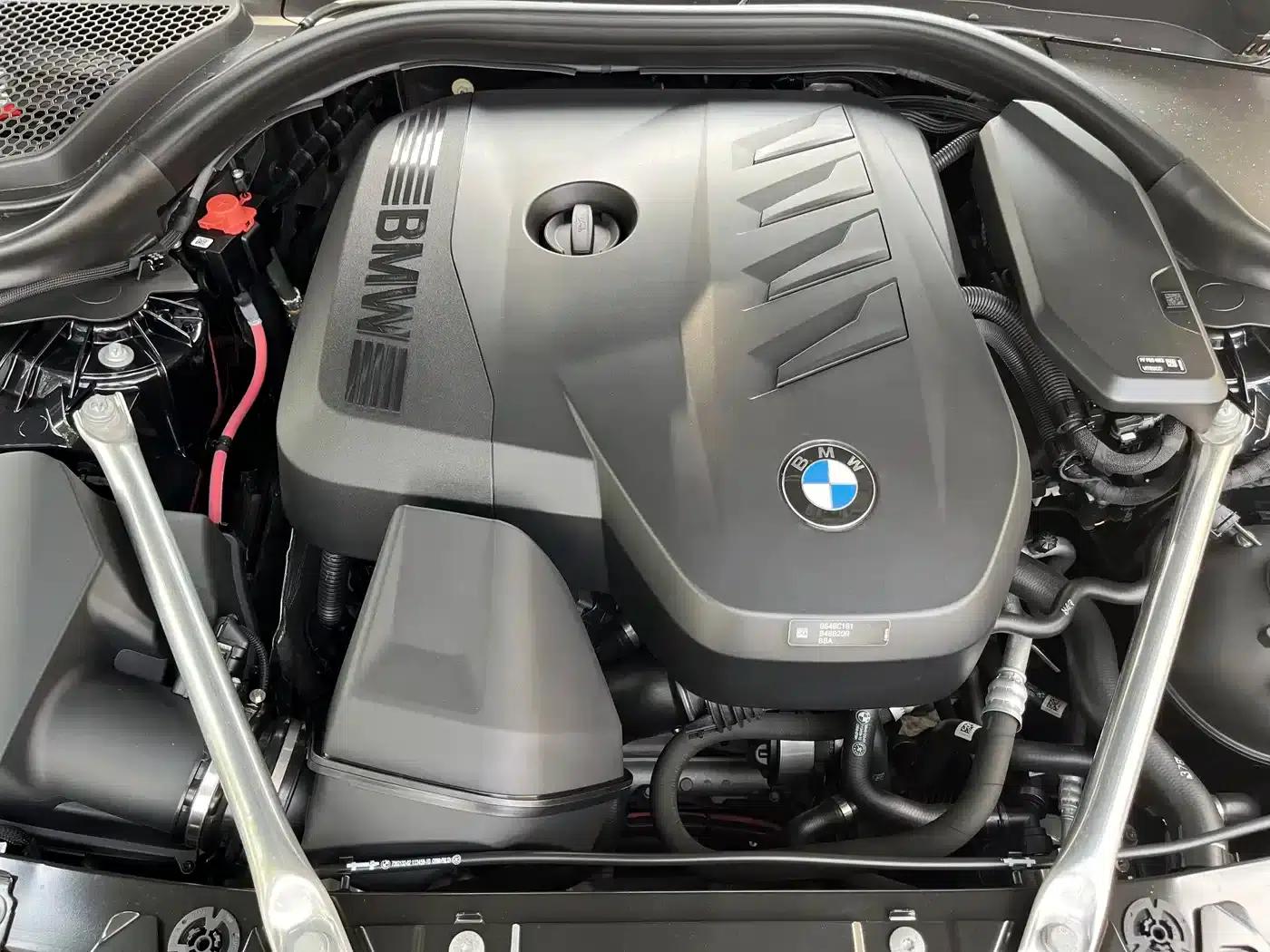 2024 BMW 5 Series 525Li M Sport Package — миниатюра 22