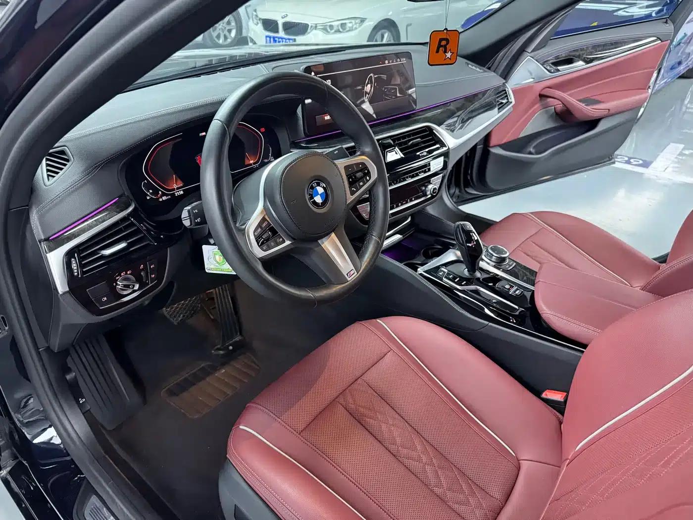 2022 BMW 5 Series 525Li M Sport Package — миниатюра 5