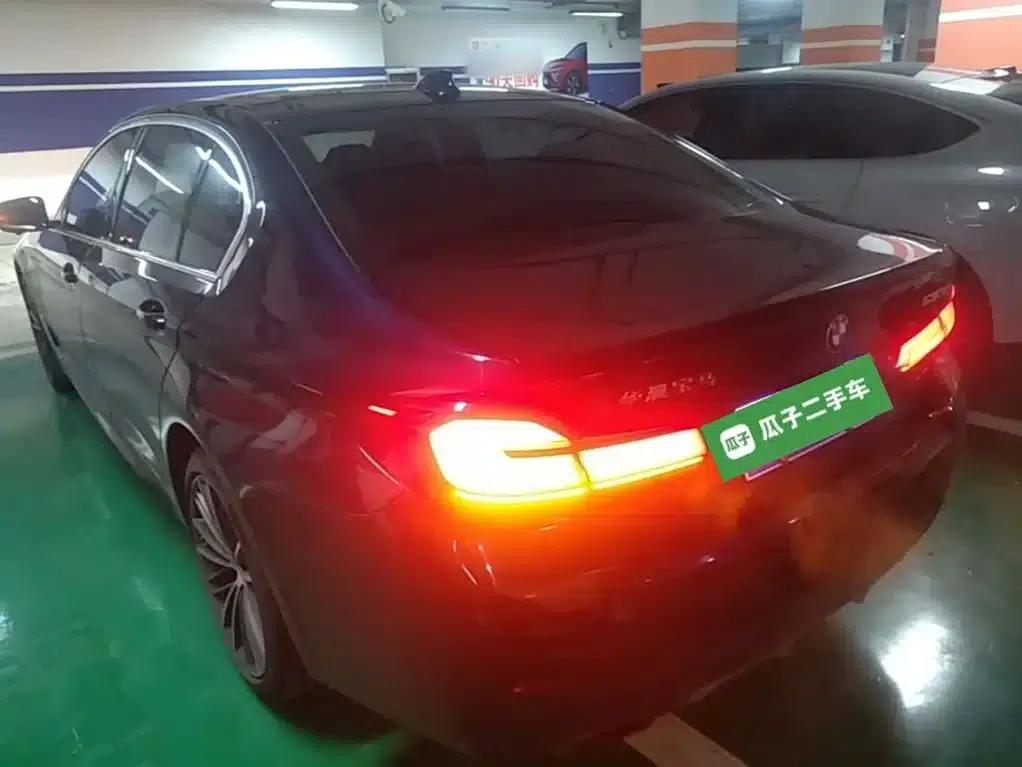 2023 BMW 5 Series 530Li Leading Edition M Sport Package — миниатюра 5
