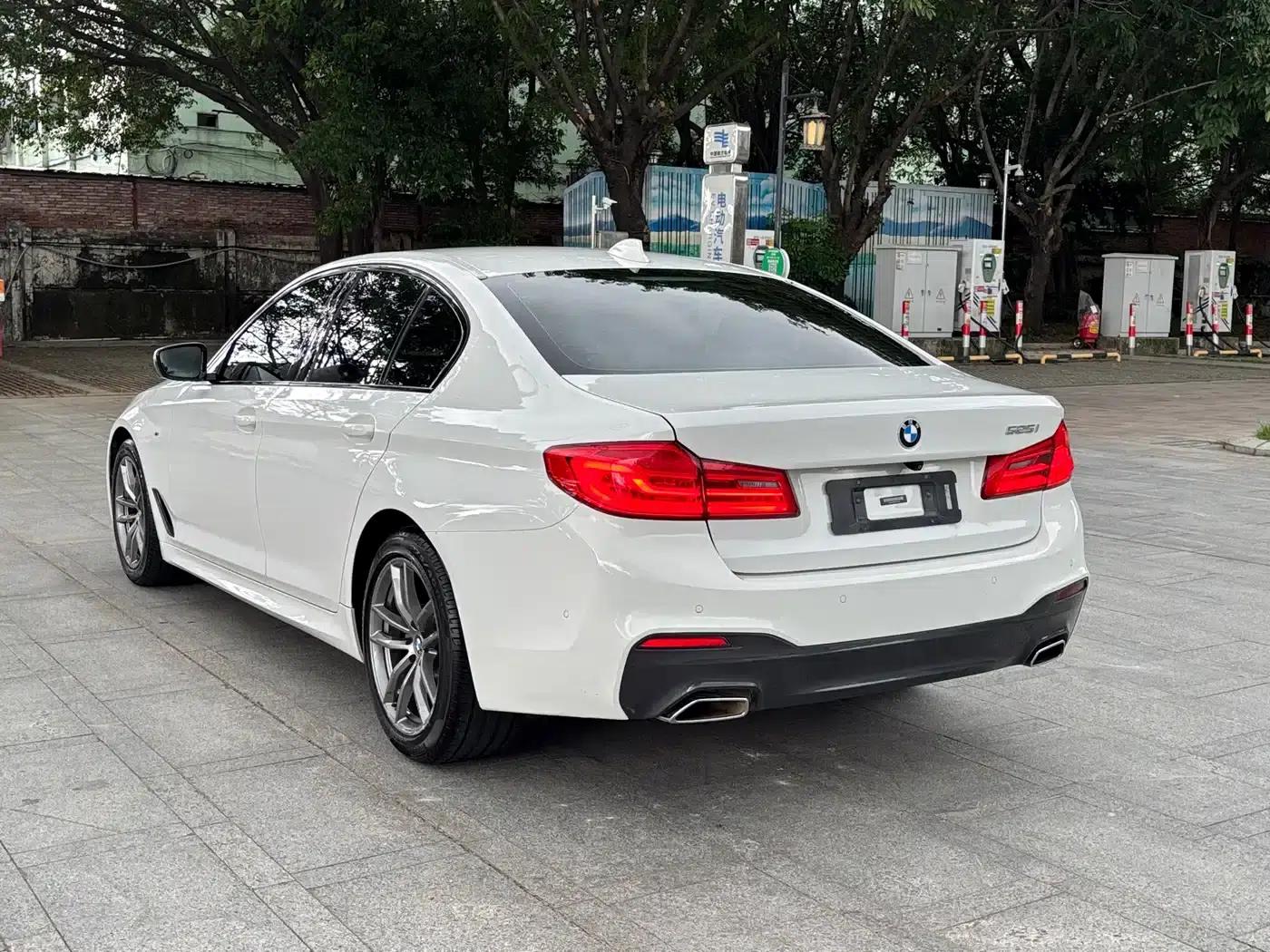 BMW 5 Series (Imported) 2019 525i M Sport Package — миниатюра 8