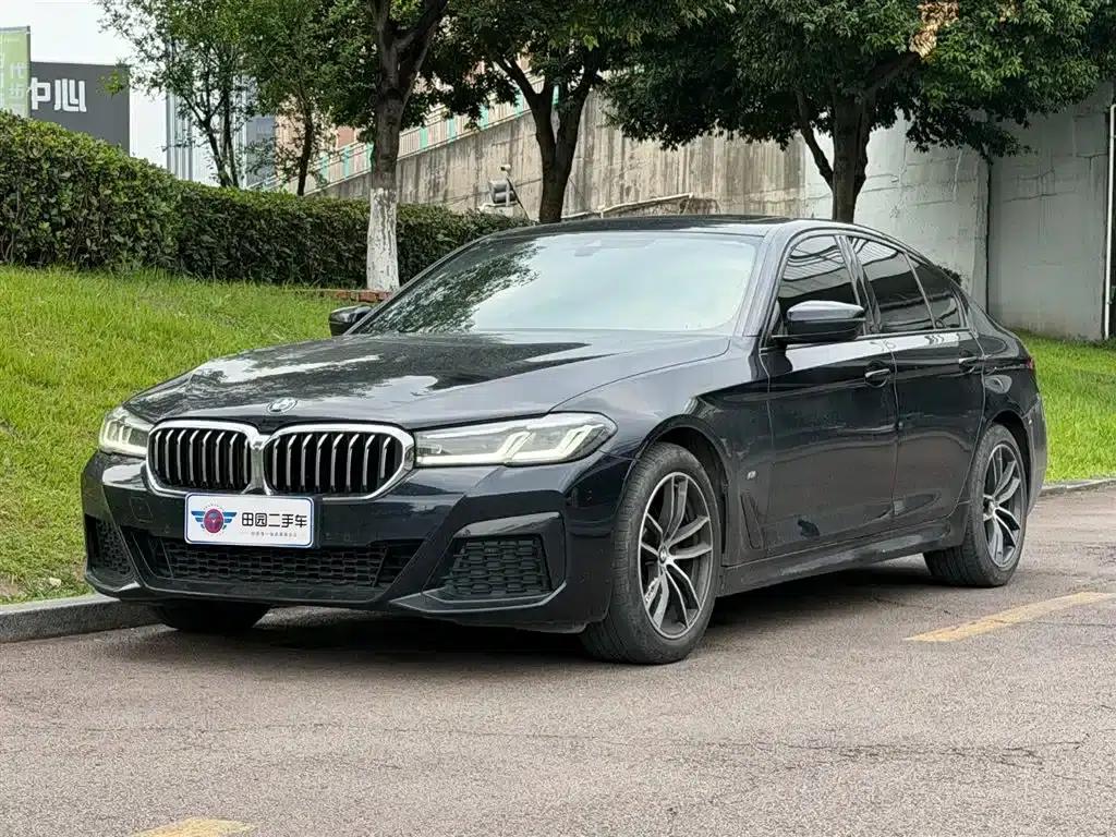 2022 BMW 5 Series Imported Model 525i M Sport Package — миниатюра 1