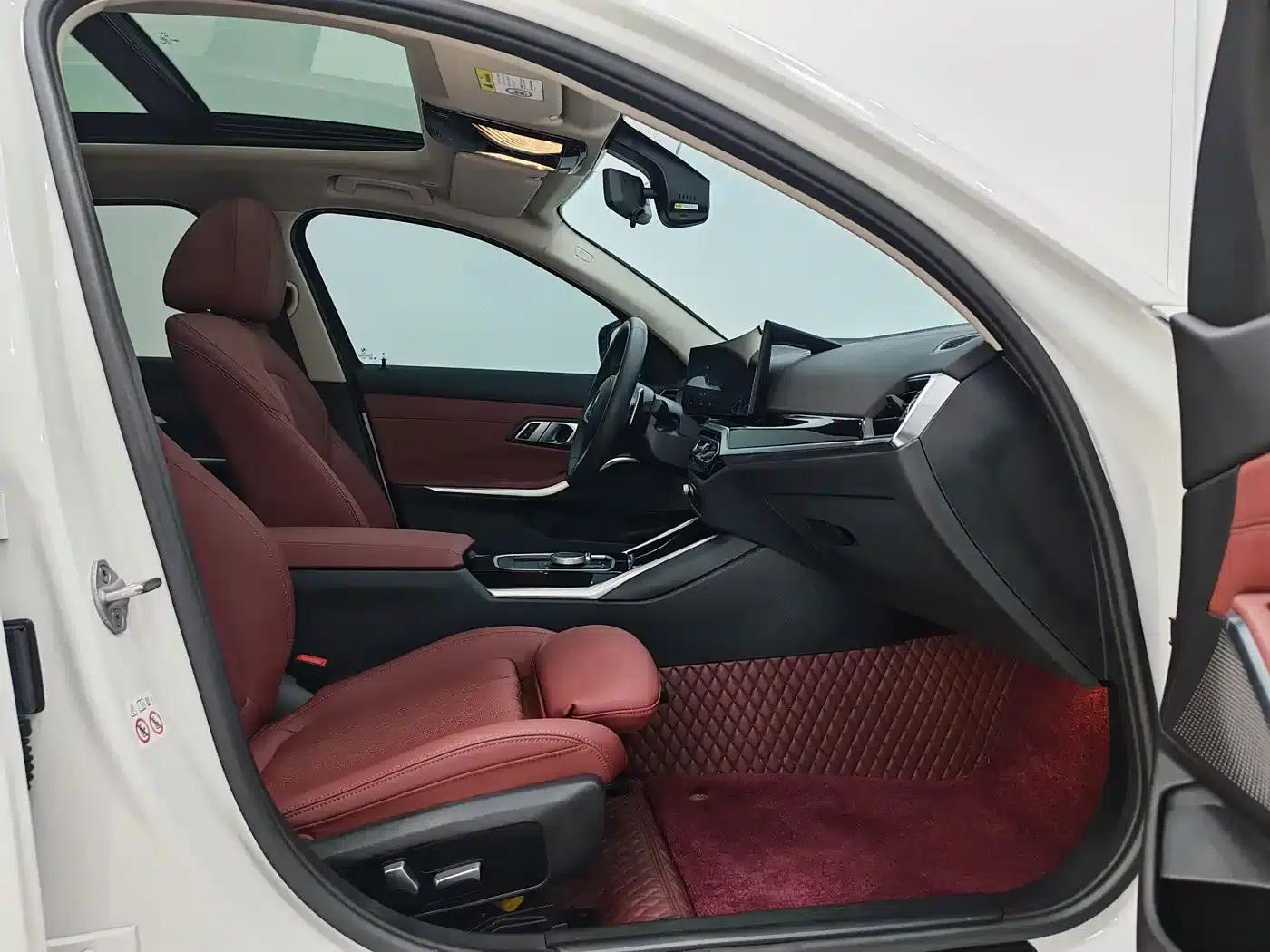 2023 BMW 3 Series 320Li M Sport Package — миниатюра 7