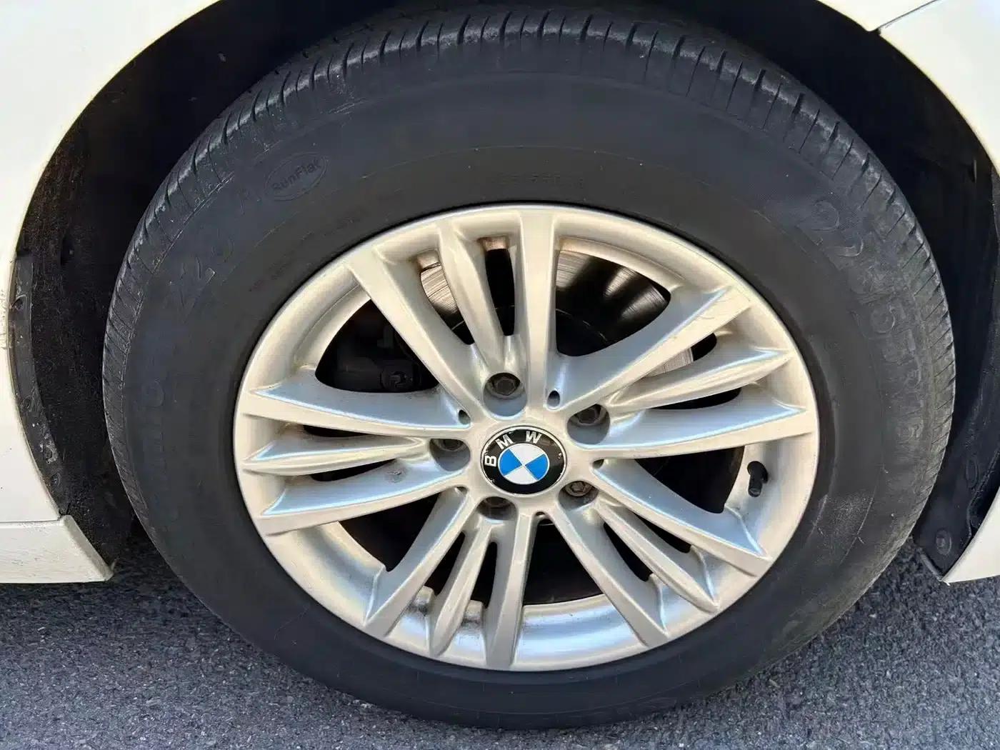 BMW 3 Series 2014 320Li Fashion Edition — миниатюра 10