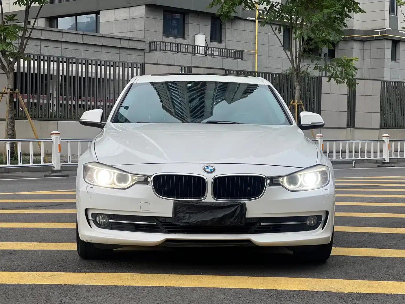 BMW 3 Series 2014 328Li Fashion Edition — миниатюра 2