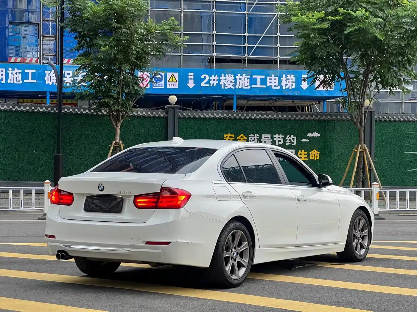 BMW 3 Series 2014 328Li Fashion Edition — миниатюра 6