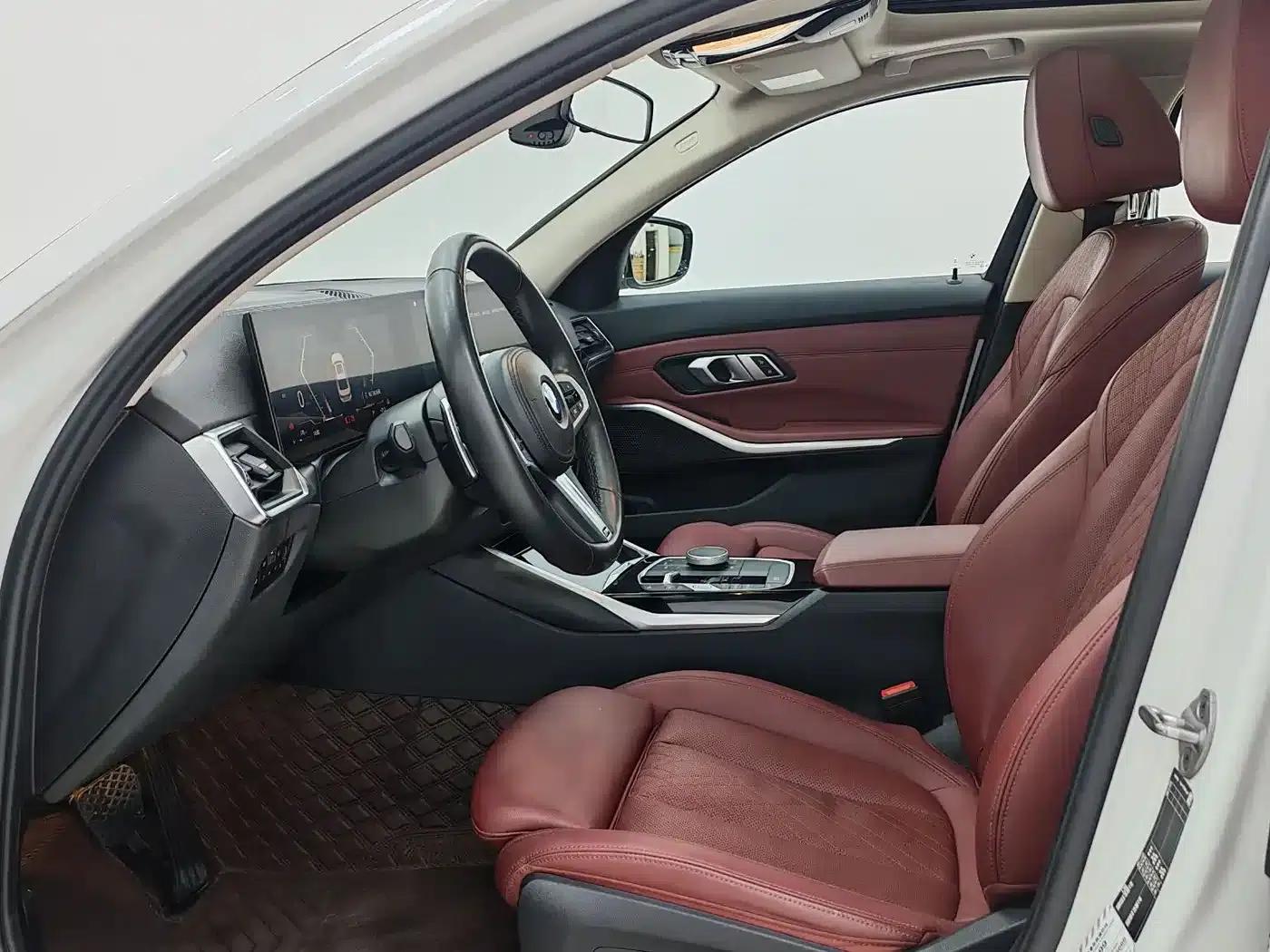 2023 BMW 3 Series 320Li M Sport Package — миниатюра 7