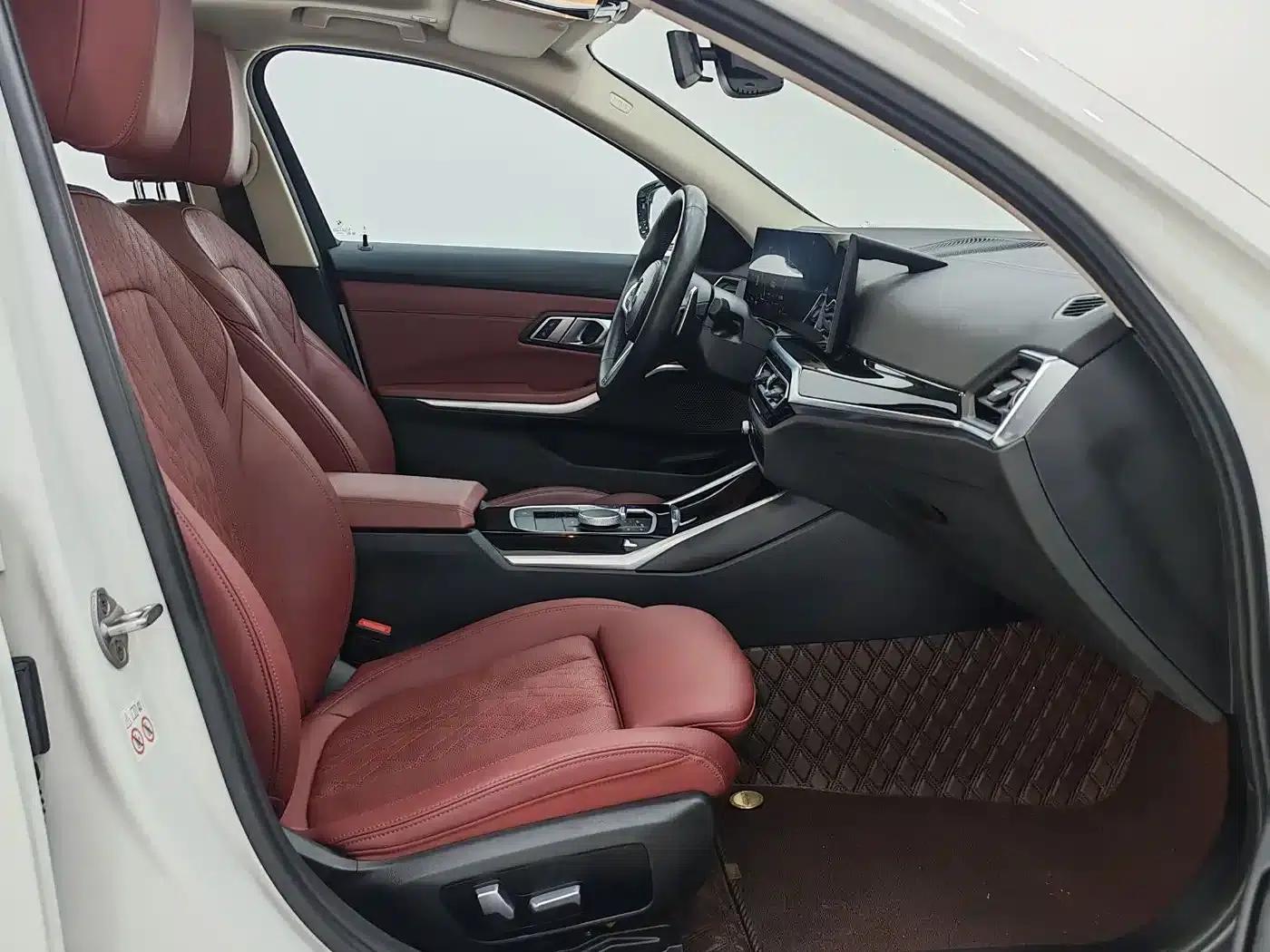 2023 BMW 3 Series 320Li M Sport Package — миниатюра 9