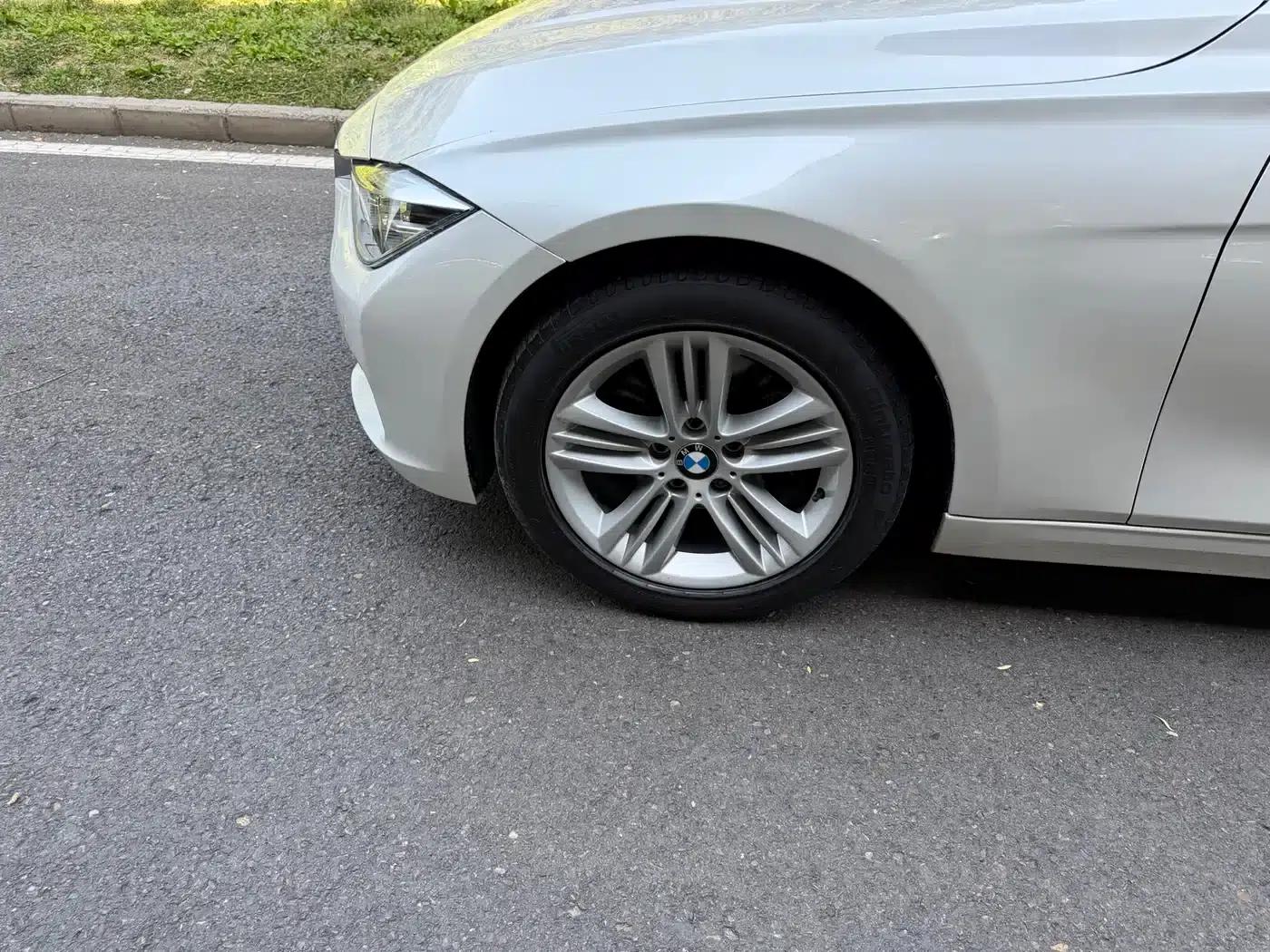 2017 BMW 3 Series 320Li Fashion Edition — миниатюра 13