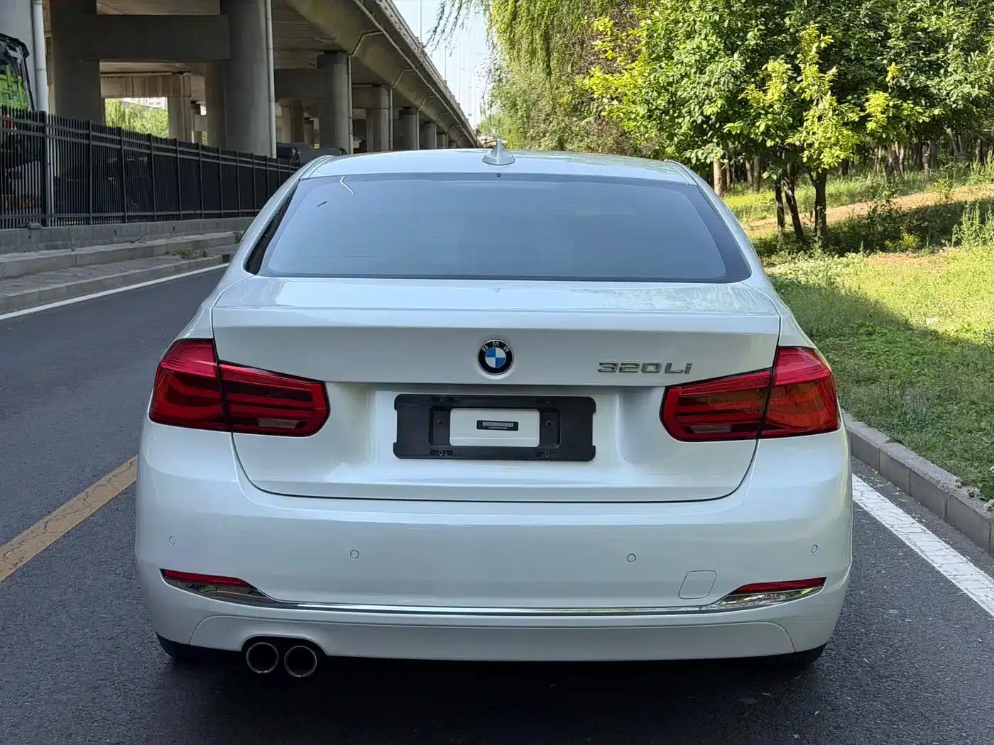 2017 BMW 3 Series 320Li Fashion Edition — миниатюра 17