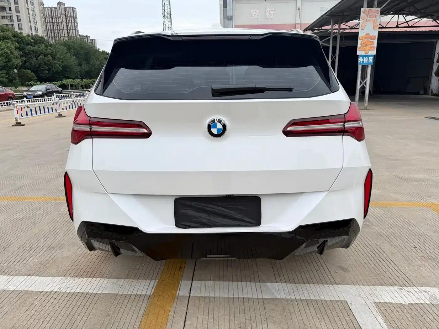 BMW X3 2026 xDrive30L Leading Edition M Sport Shadow Edition — миниатюра 3