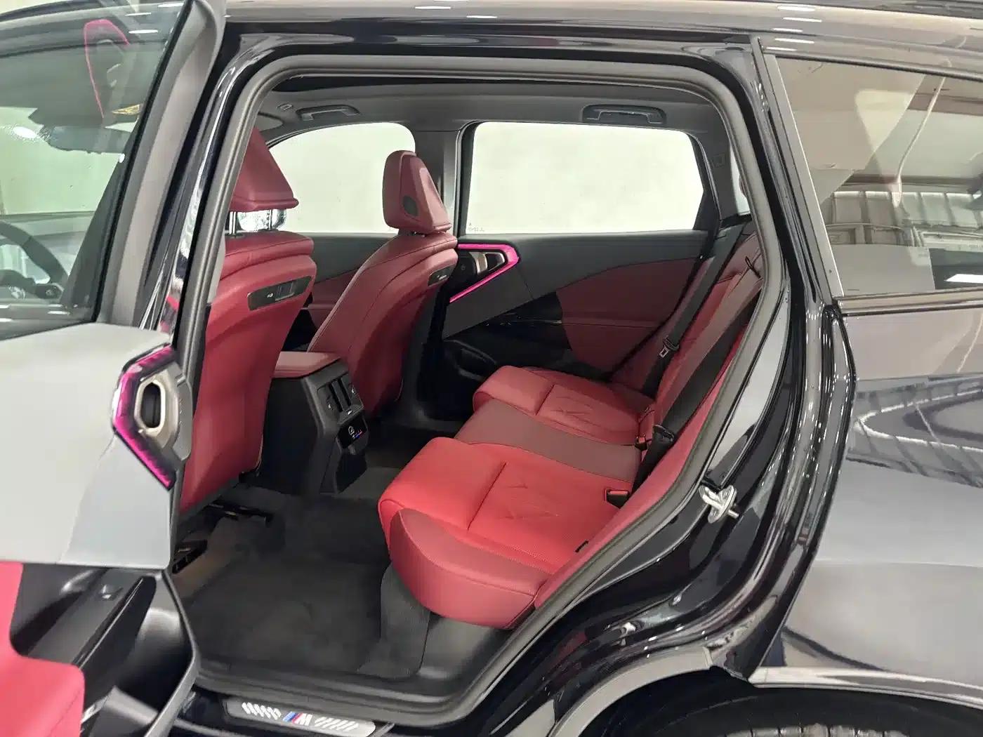 BMW X3 2025 xDrive30L Luxury M Sport Shadow Edition — миниатюра 19