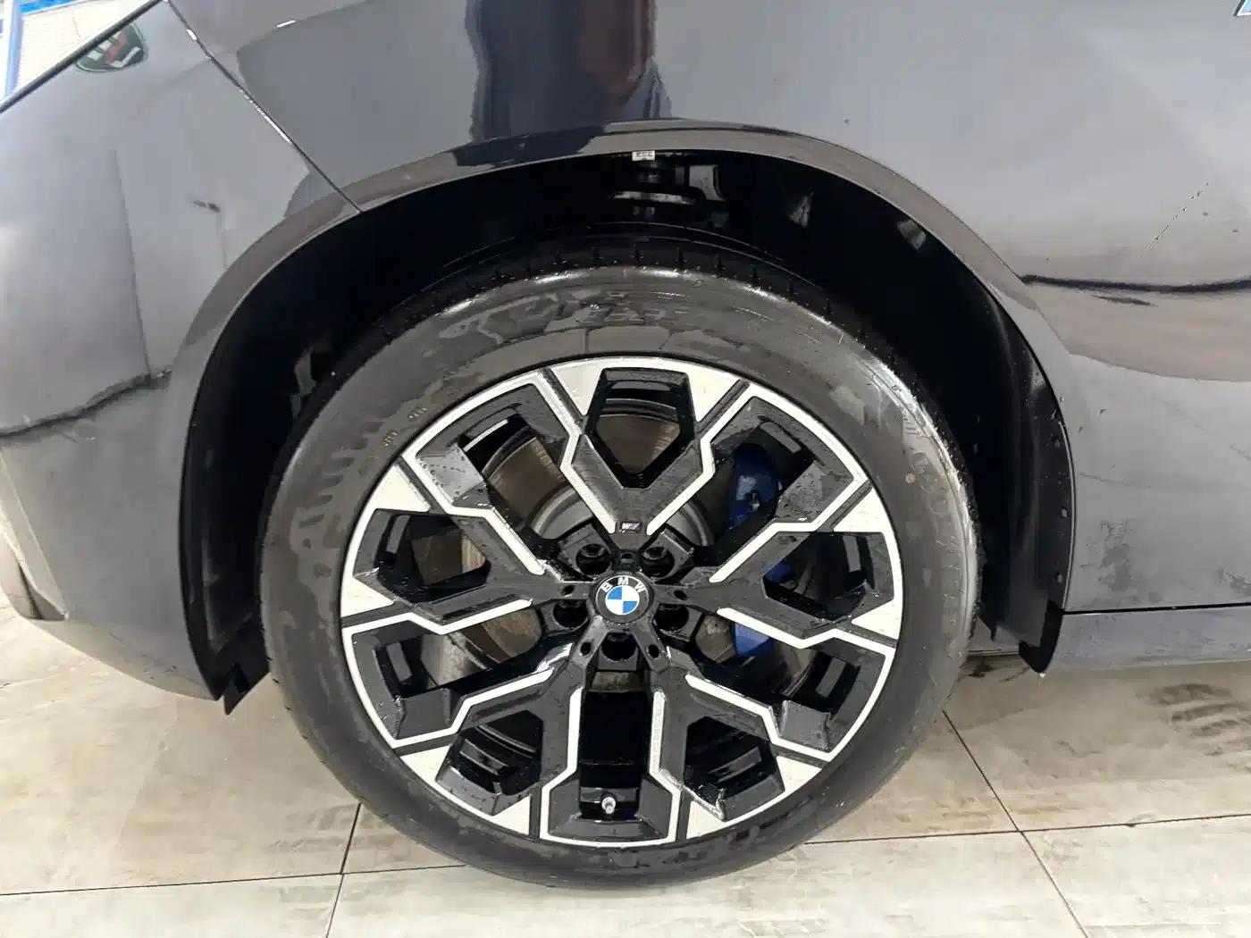 BMW X3 2025 xDrive30L Luxury M Sport Shadow Edition — миниатюра 28