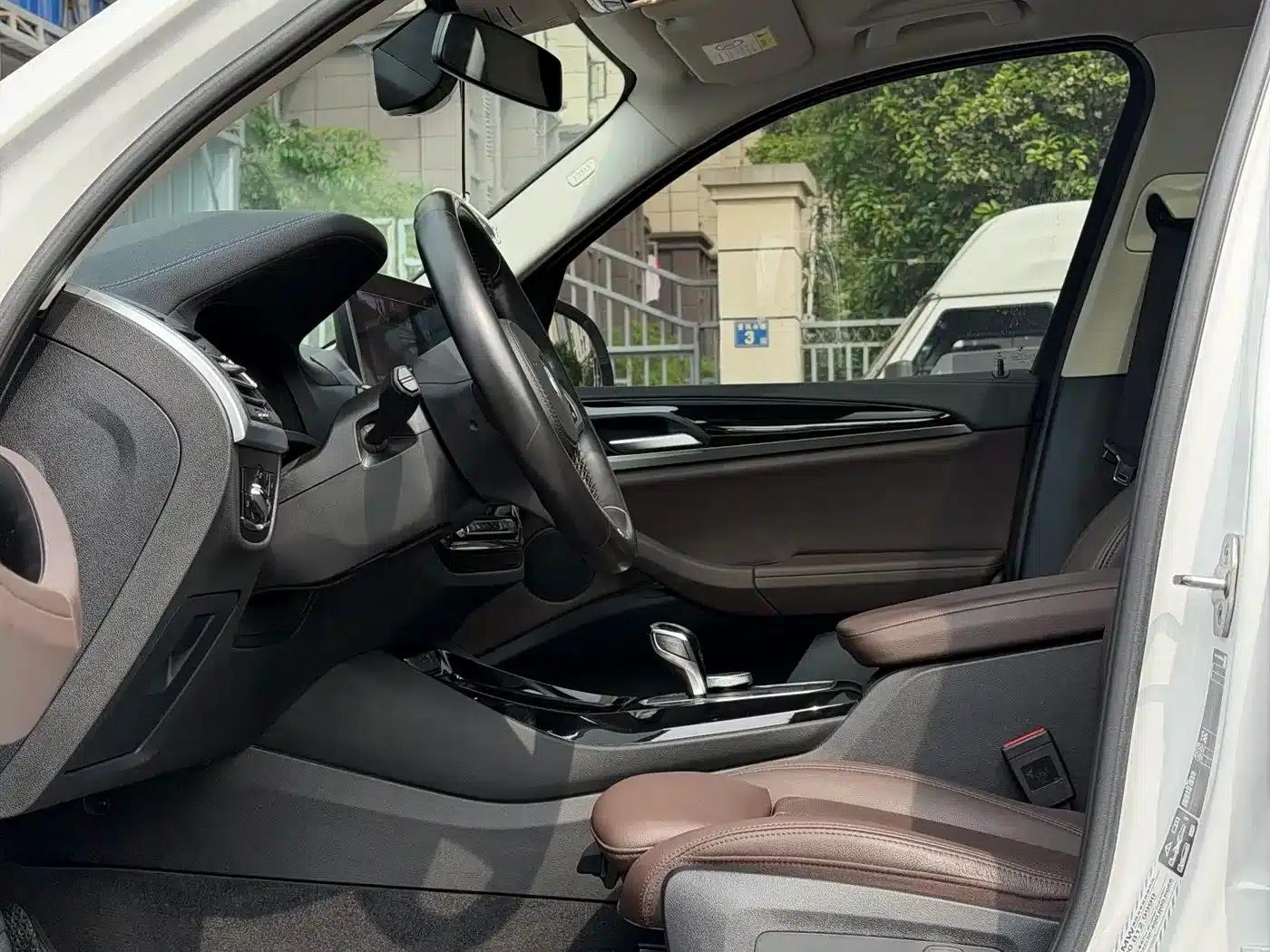 BMW X3 2022 Facelift xDrive30i Leading Edition M Sport Package — миниатюра 4