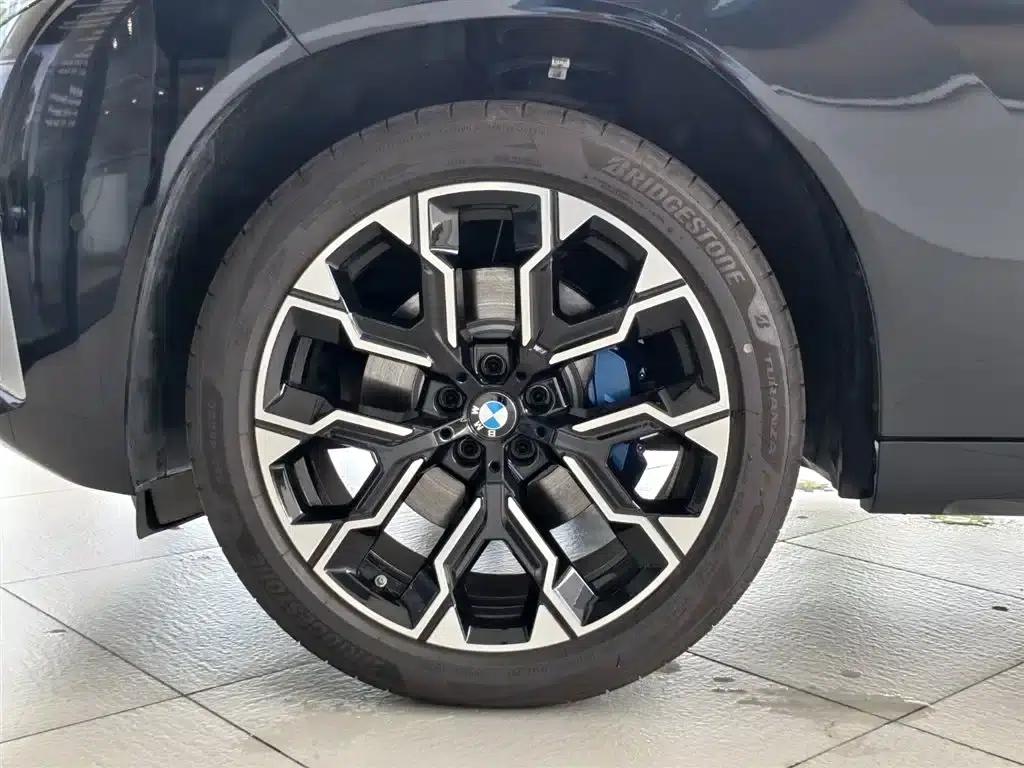 BMW X3 2025 xDrive30L Luxury M Sport Package — миниатюра 17