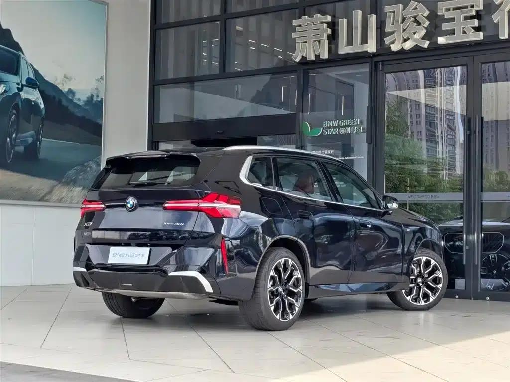 BMW X3 2025 xDrive30L Luxury M Sport Package — миниатюра 3