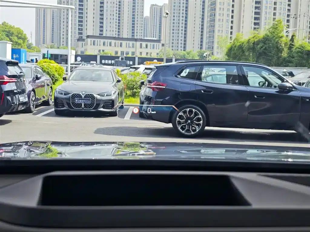 BMW X3 2025 xDrive30L Luxury M Sport Package — миниатюра 7