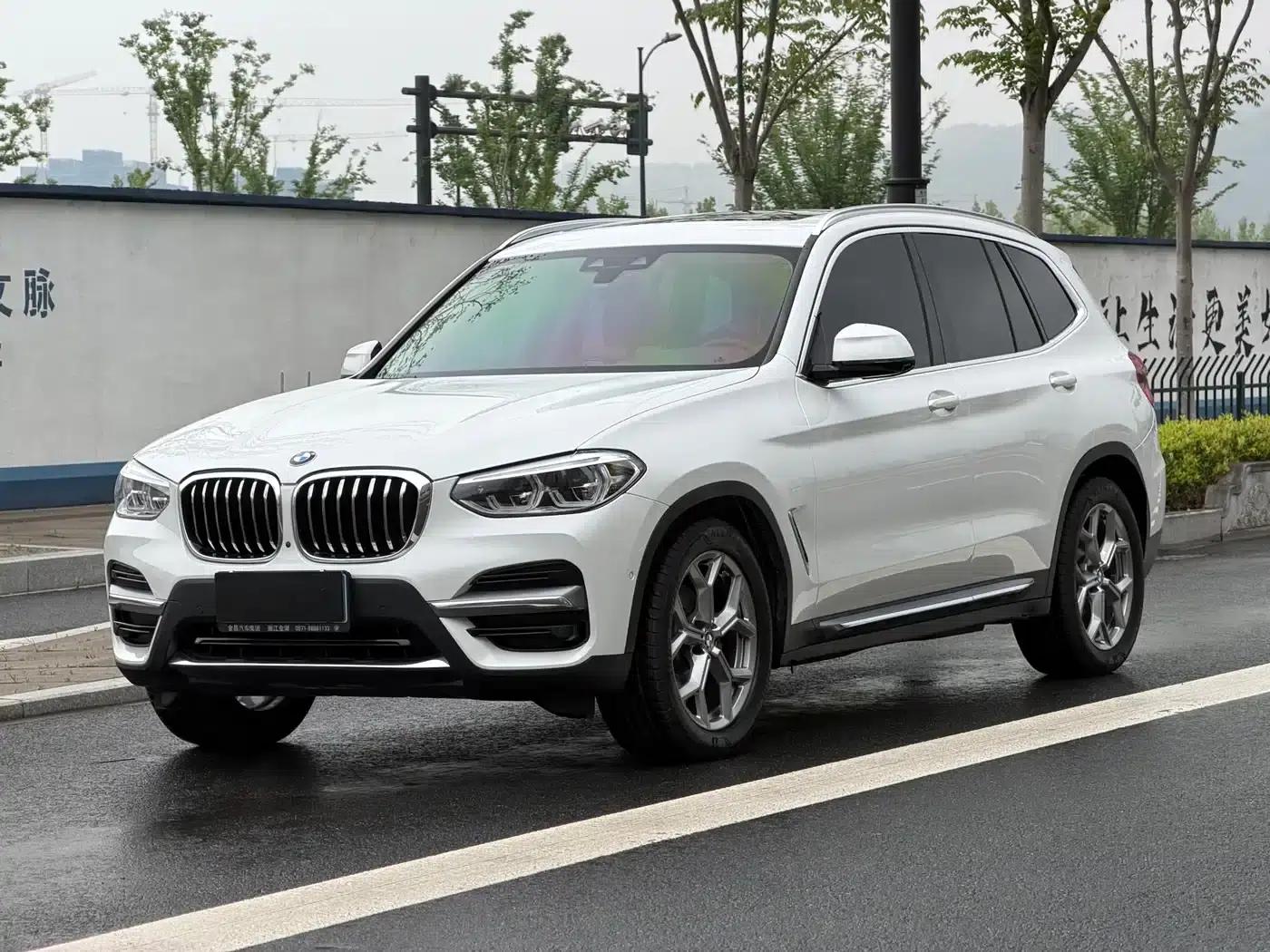 BMW X3 2019 xDrive28i Luxury Package — миниатюра 1