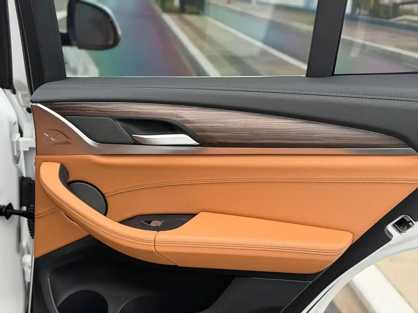 BMW X3 2019 xDrive28i Luxury Package — миниатюра 14