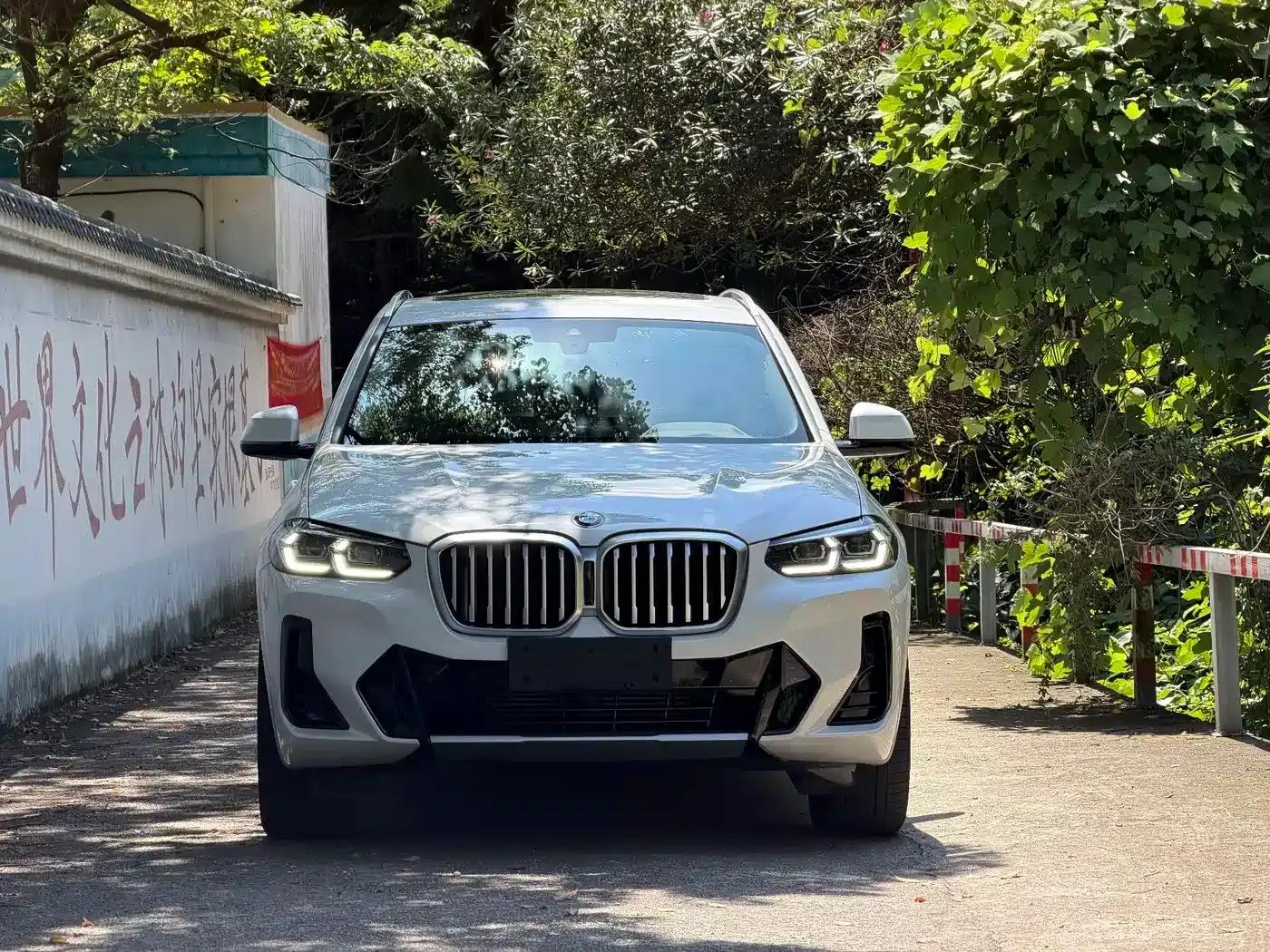 2022 BMW X3 xDrive25i M Sport Package — миниатюра 2
