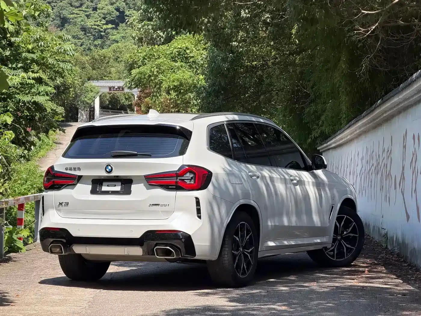 2022 BMW X3 xDrive25i M Sport Package — миниатюра 10