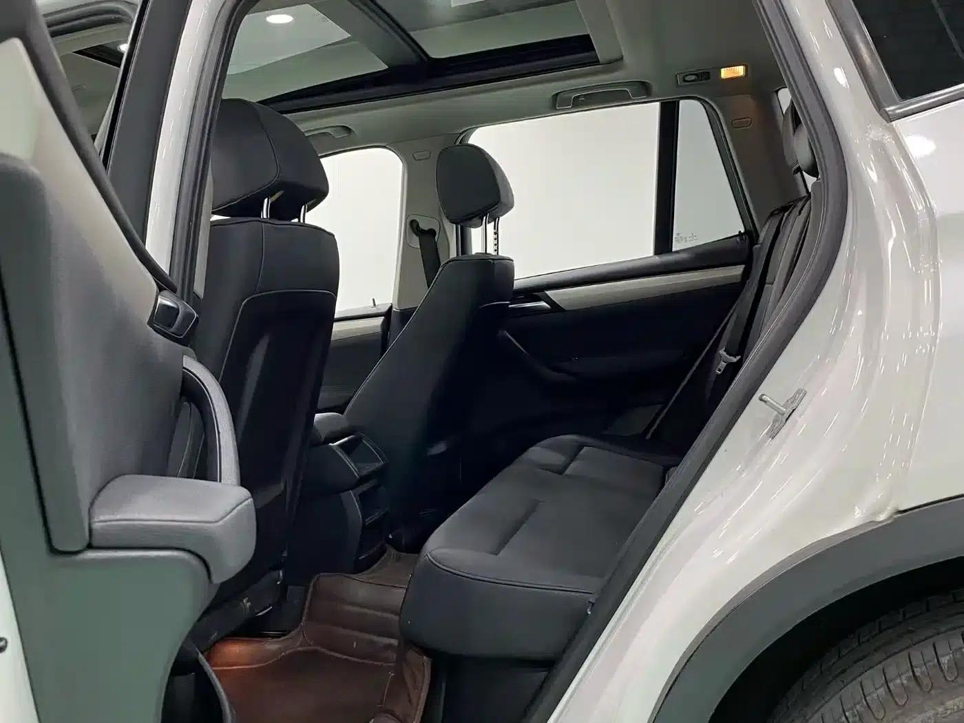 2016 BMW X3 sDrive20i (Imported) — миниатюра 5