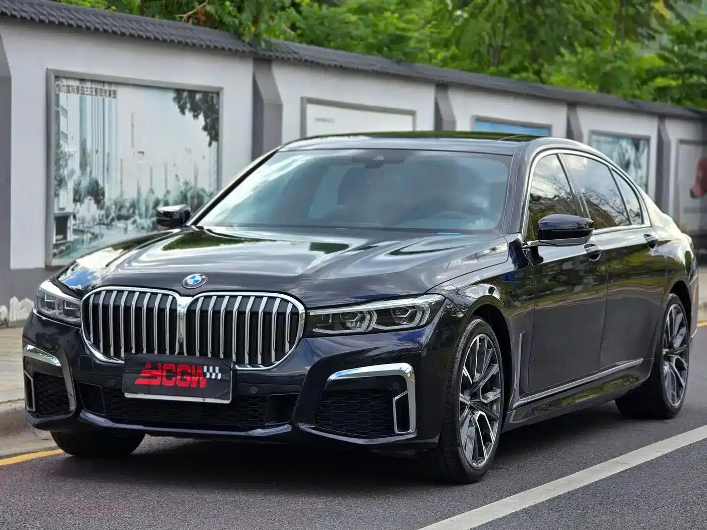 2019 BMW 7 Series 740Li Luxury M Sport Package — миниатюра 1