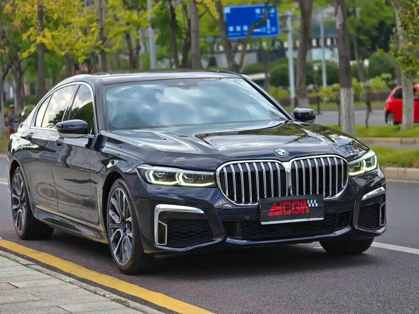 2019 BMW 7 Series 740Li Luxury M Sport Package — миниатюра 3