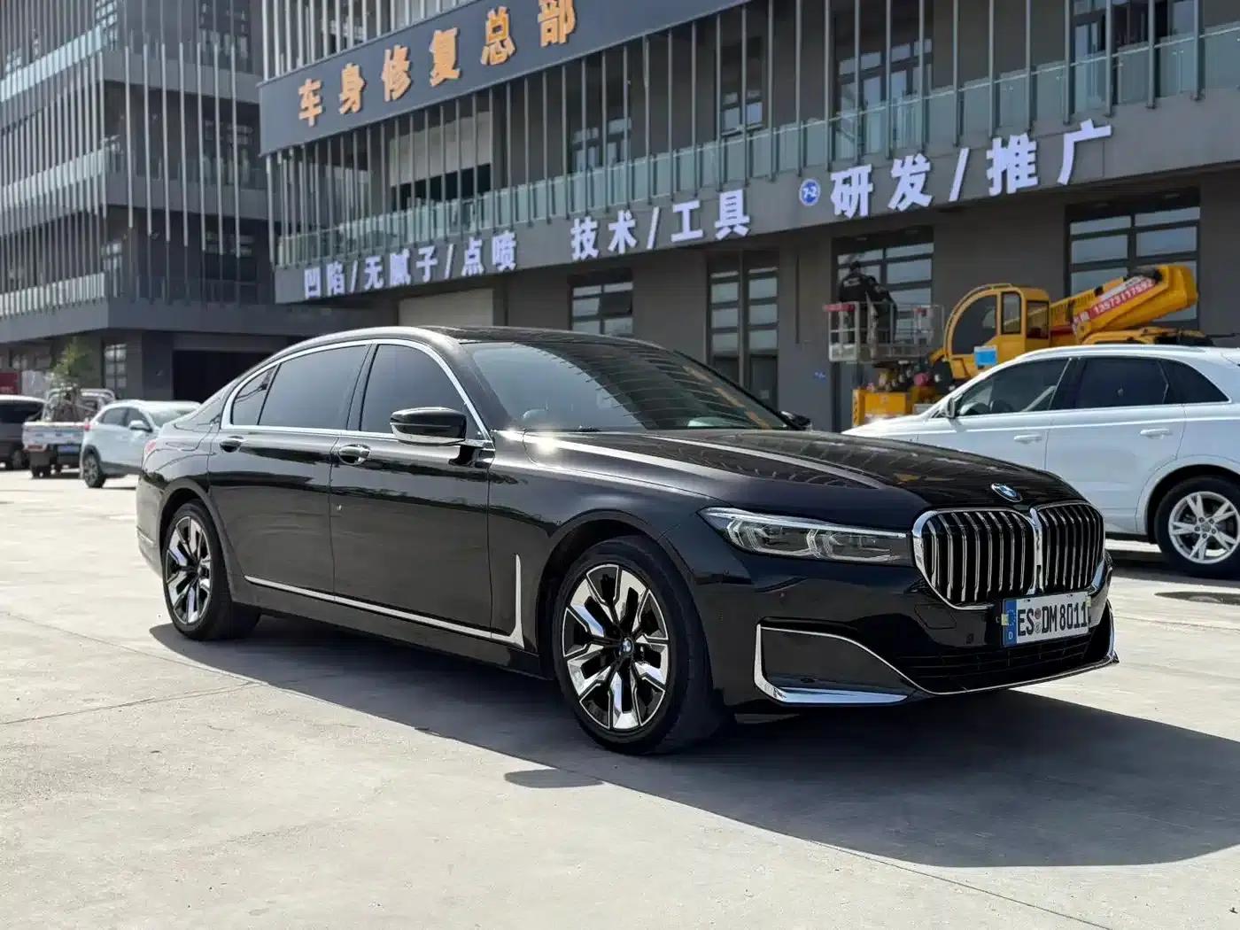 2021 BMW 7 Series 730Li Luxury Package — миниатюра 3