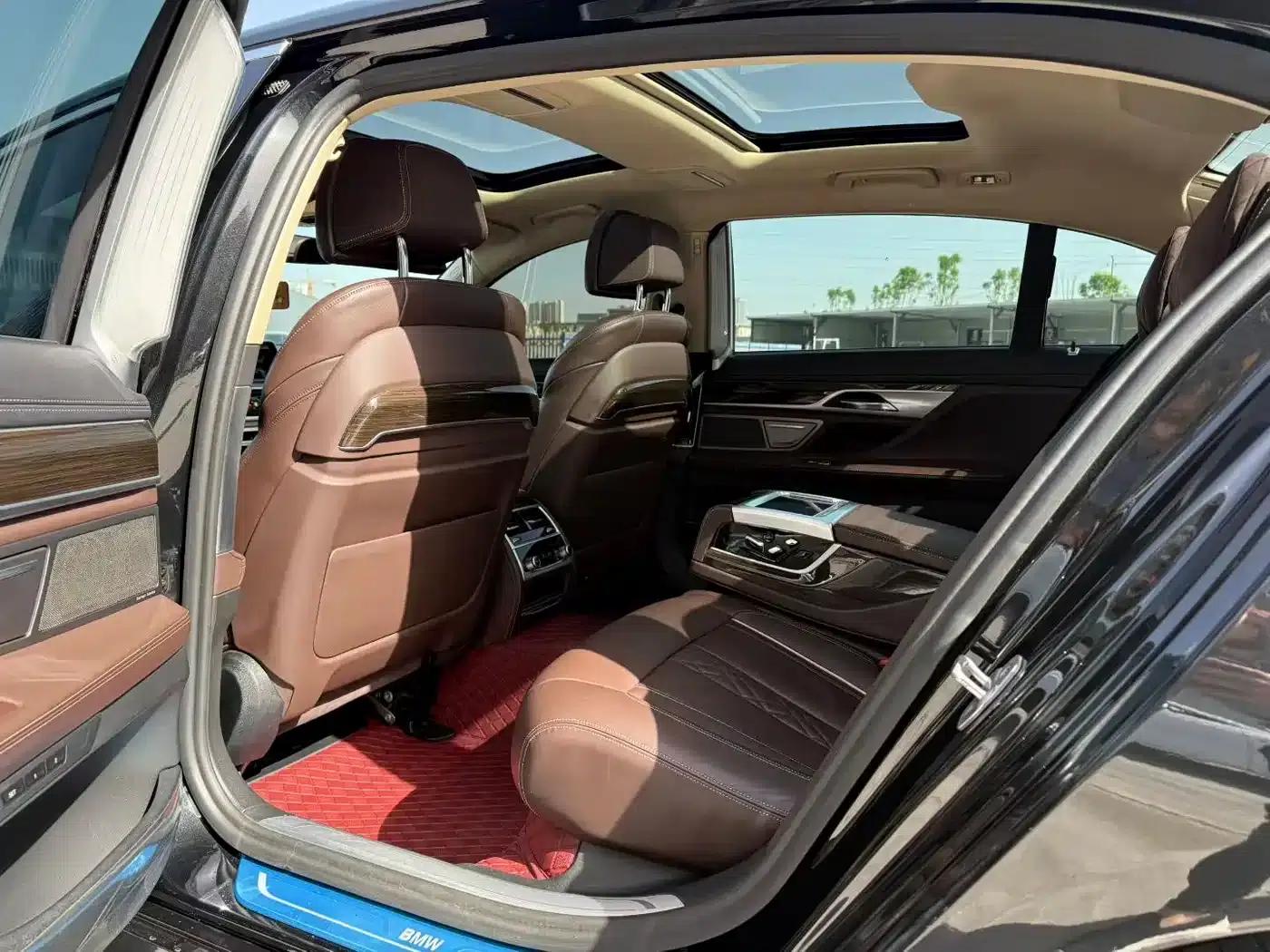 2021 BMW 7 Series 730Li Luxury Package — миниатюра 5