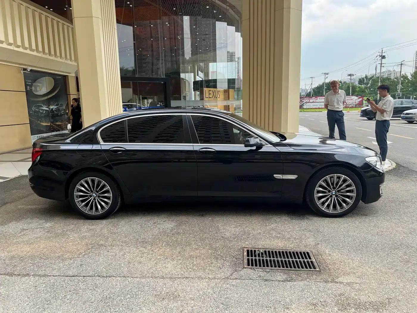2013 BMW 7 Series 750Li xDrive — миниатюра 8