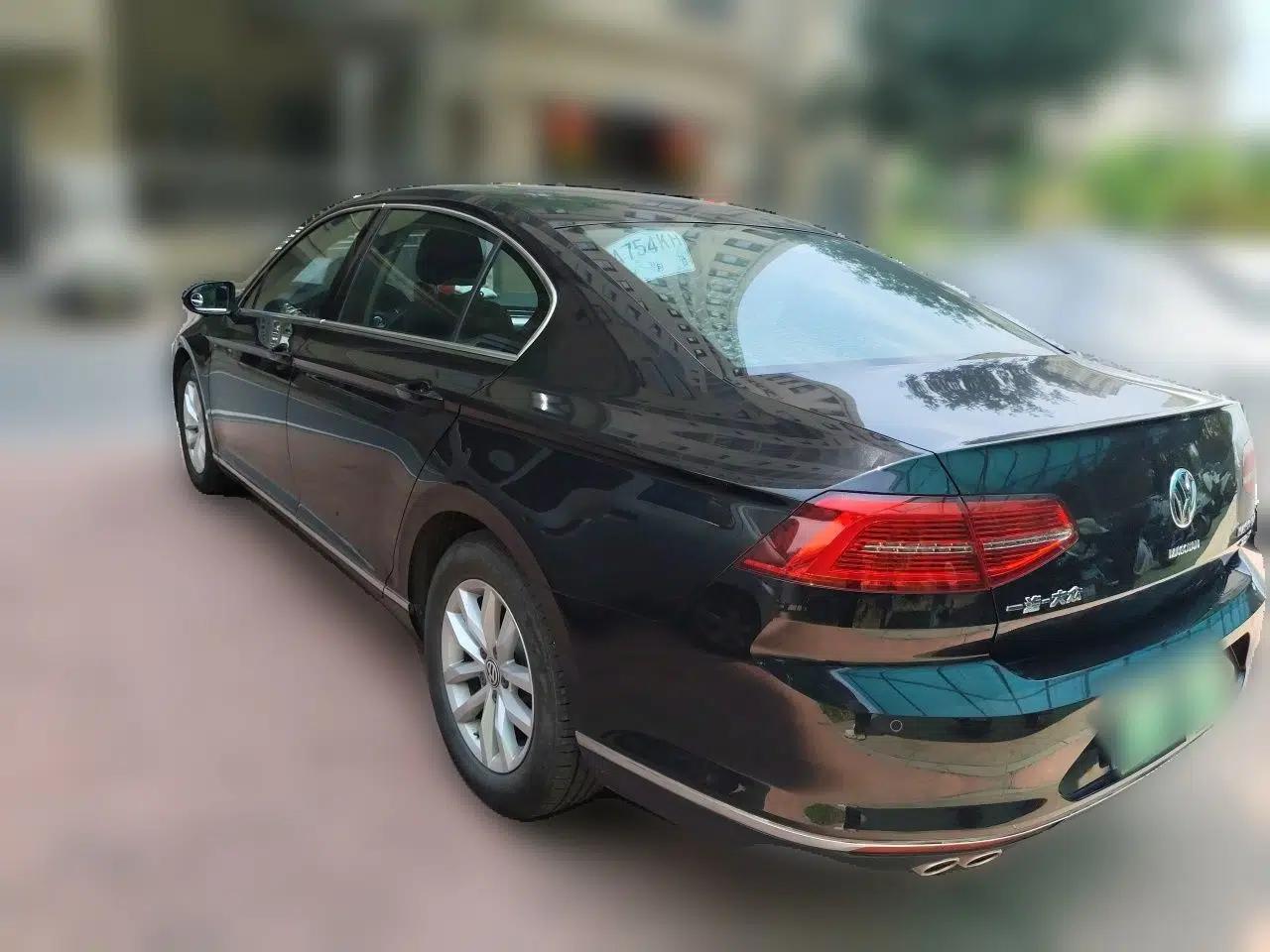 Volkswagen Magotan 2019 280TSI DSG Comfort Model China VI Standard — миниатюра 4