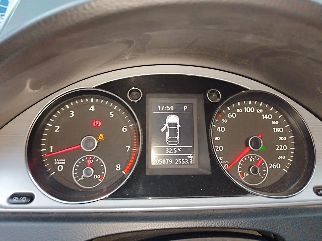 Volkswagen Magotan 2015 1.8TSI Advanced Model — миниатюра 11