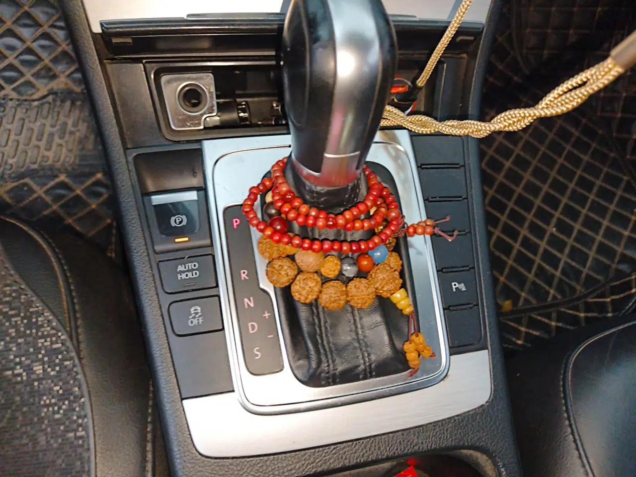 Volkswagen Magotan 2015 1.8TSI Advanced Model — миниатюра 14