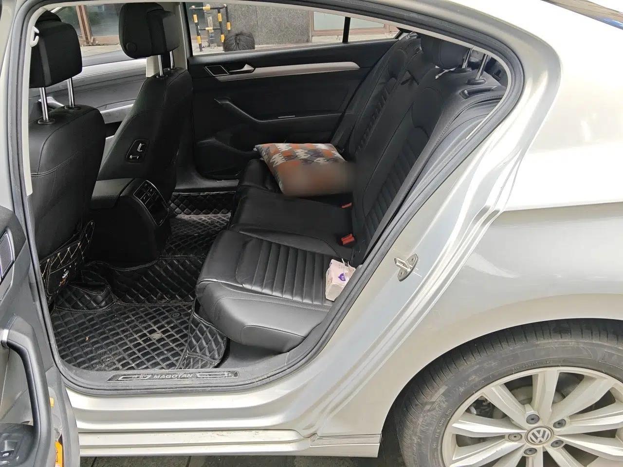 Volkswagen Magotan 2019 330TSI DSG Leading Model China VI Standard — миниатюра 17