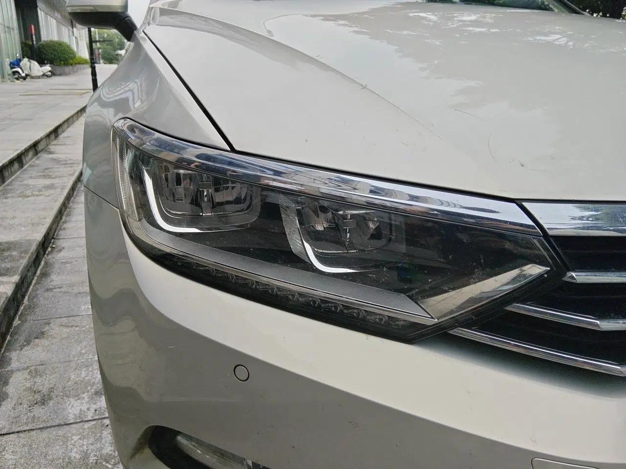 Volkswagen Magotan 2019 330TSI DSG Leading Model China VI Standard — миниатюра 7