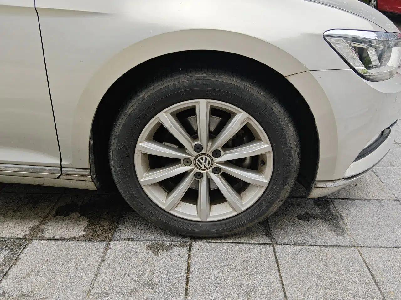 Volkswagen Magotan 2019 330TSI DSG Leading Model China VI Standard — миниатюра 8