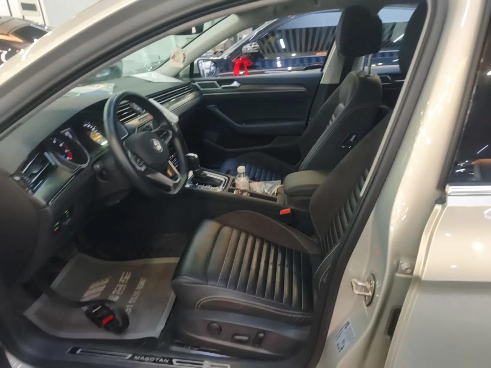 Volkswagen Magotan 2020 330TSI DSG Leading Model — миниатюра 17