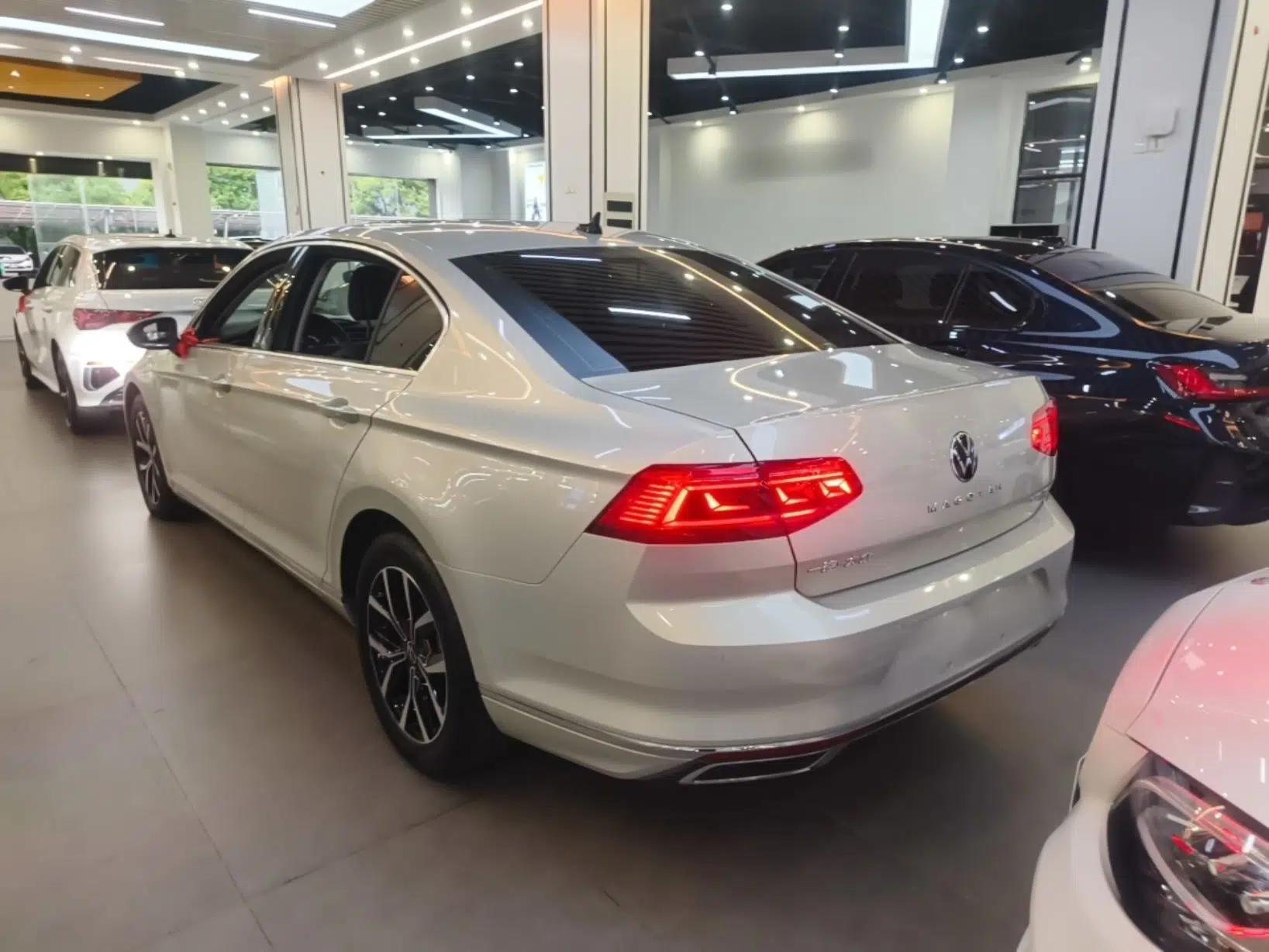 Volkswagen Magotan 2020 330TSI DSG Leading Model — миниатюра 4