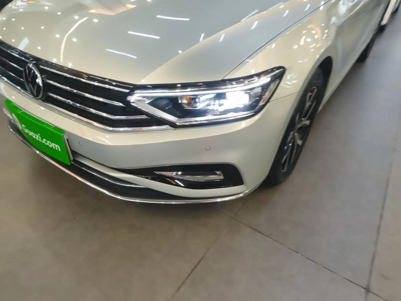 Volkswagen Magotan 2020 330TSI DSG Leading Model — миниатюра 8