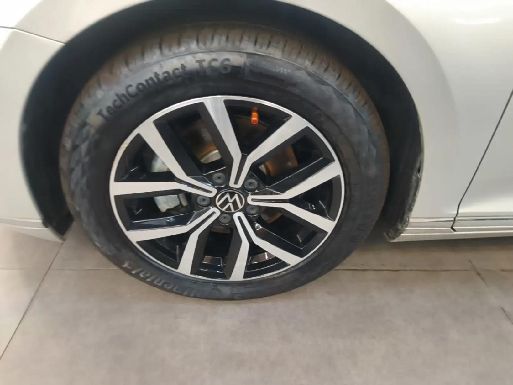 Volkswagen Magotan 2020 330TSI DSG Leading Model — миниатюра 10