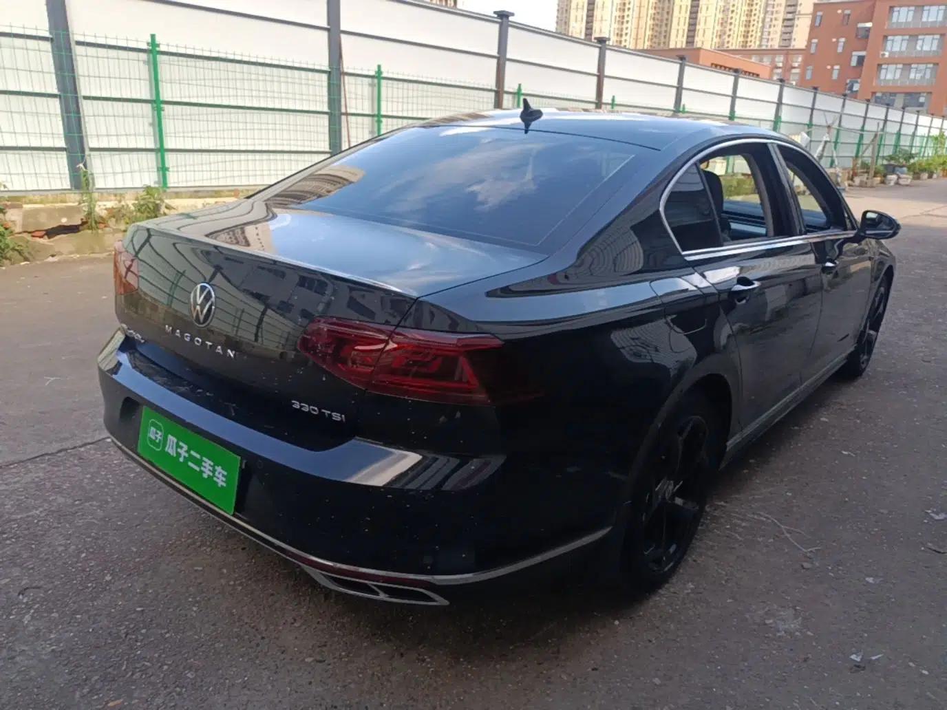 Volkswagen Magotan 2023 2 Million Units Commemorative Edition 330TSI DSG Luxury Version — миниатюра 6