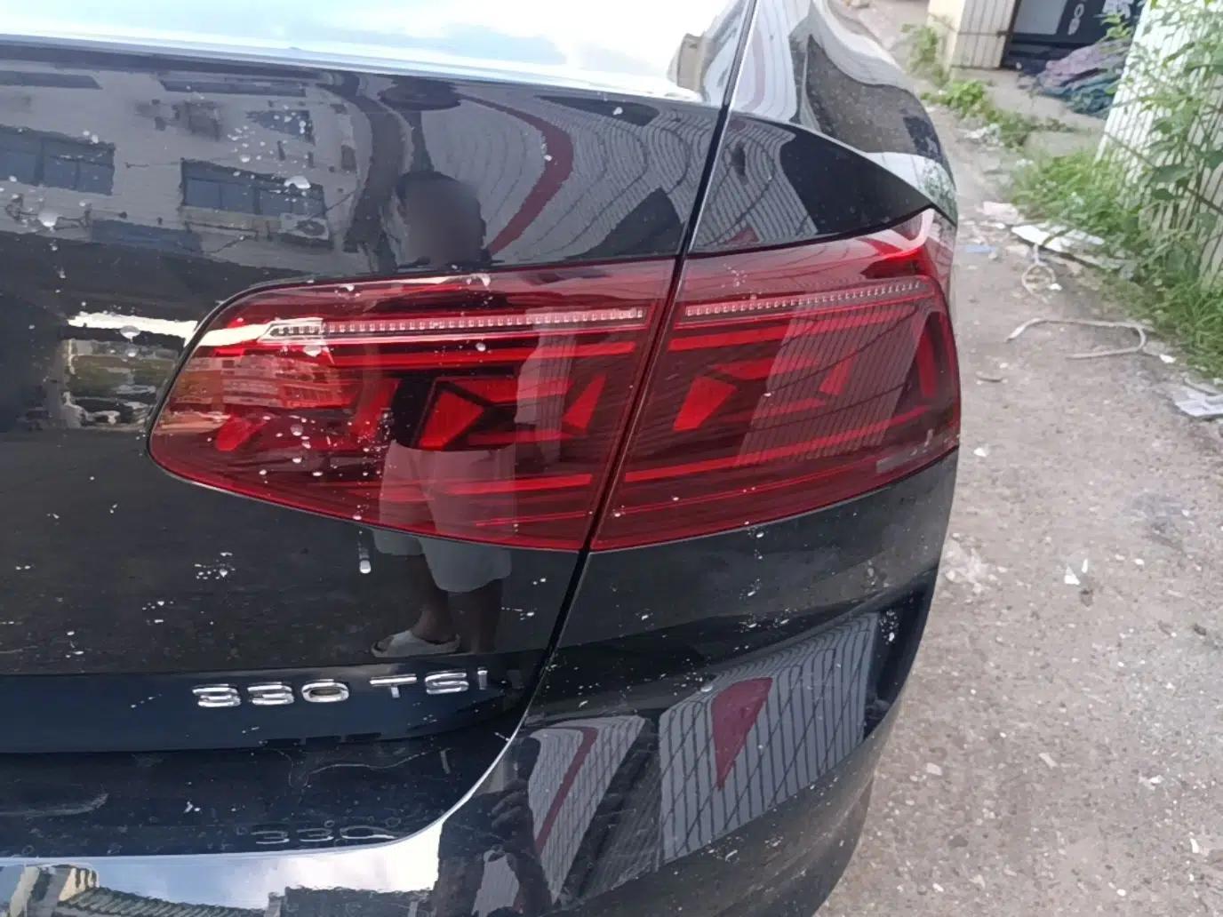 Volkswagen Magotan 2023 2 Million Units Commemorative Edition 330TSI DSG Luxury Version — миниатюра 9
