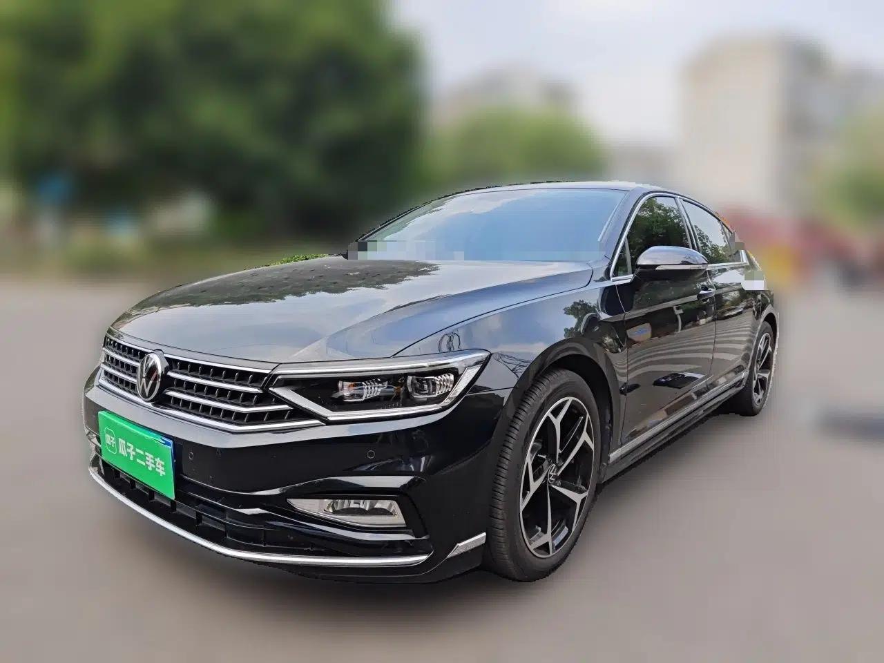 Volkswagen Magotan 2023 2 Million Units Limited Edition 330TSI DSG Leading Version — миниатюра 1