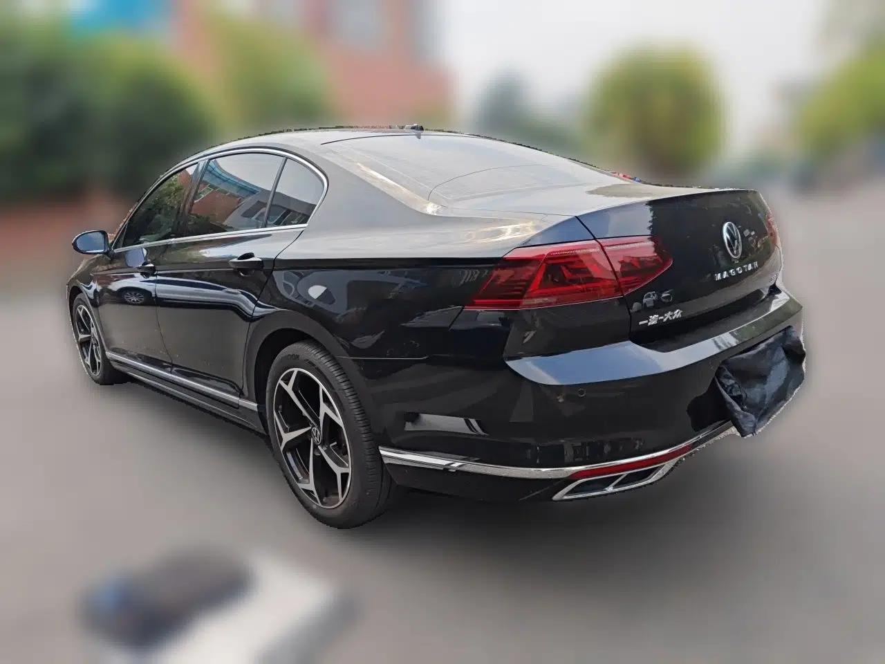 Volkswagen Magotan 2023 2 Million Units Limited Edition 330TSI DSG Leading Version — миниатюра 4
