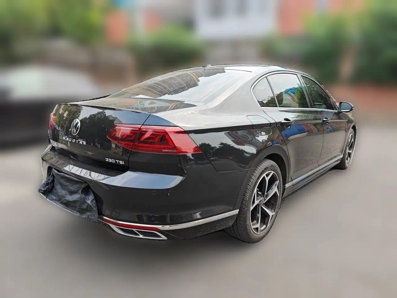 Volkswagen Magotan 2023 2 Million Units Limited Edition 330TSI DSG Leading Version — миниатюра 6