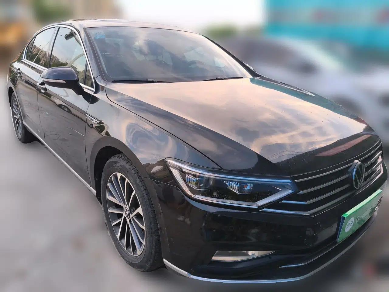 Volkswagen Magotan 2020 330TSI DSG Luxury Edition — миниатюра 3