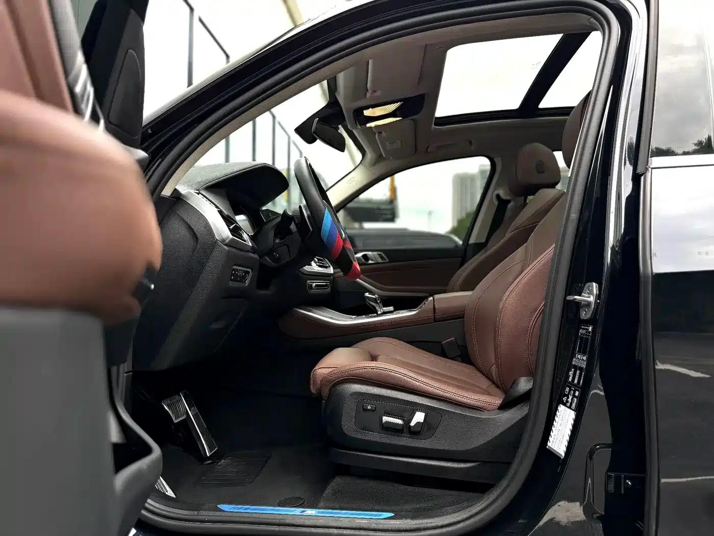 2021 BMW X5 xDrive30i M Sport Package (Imported) — миниатюра 10