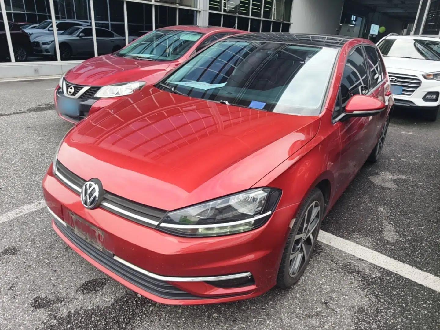 Volkswagen Golf 2018 230TSI Automatic Luxury Version — миниатюра 1