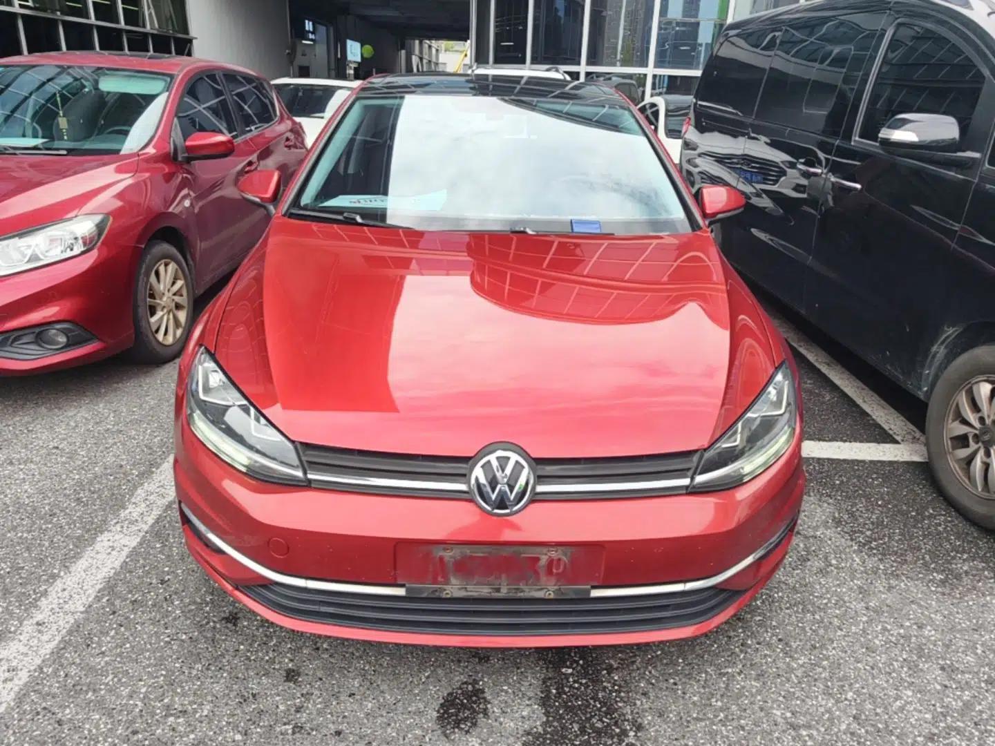 Volkswagen Golf 2018 230TSI Automatic Luxury Version — миниатюра 2