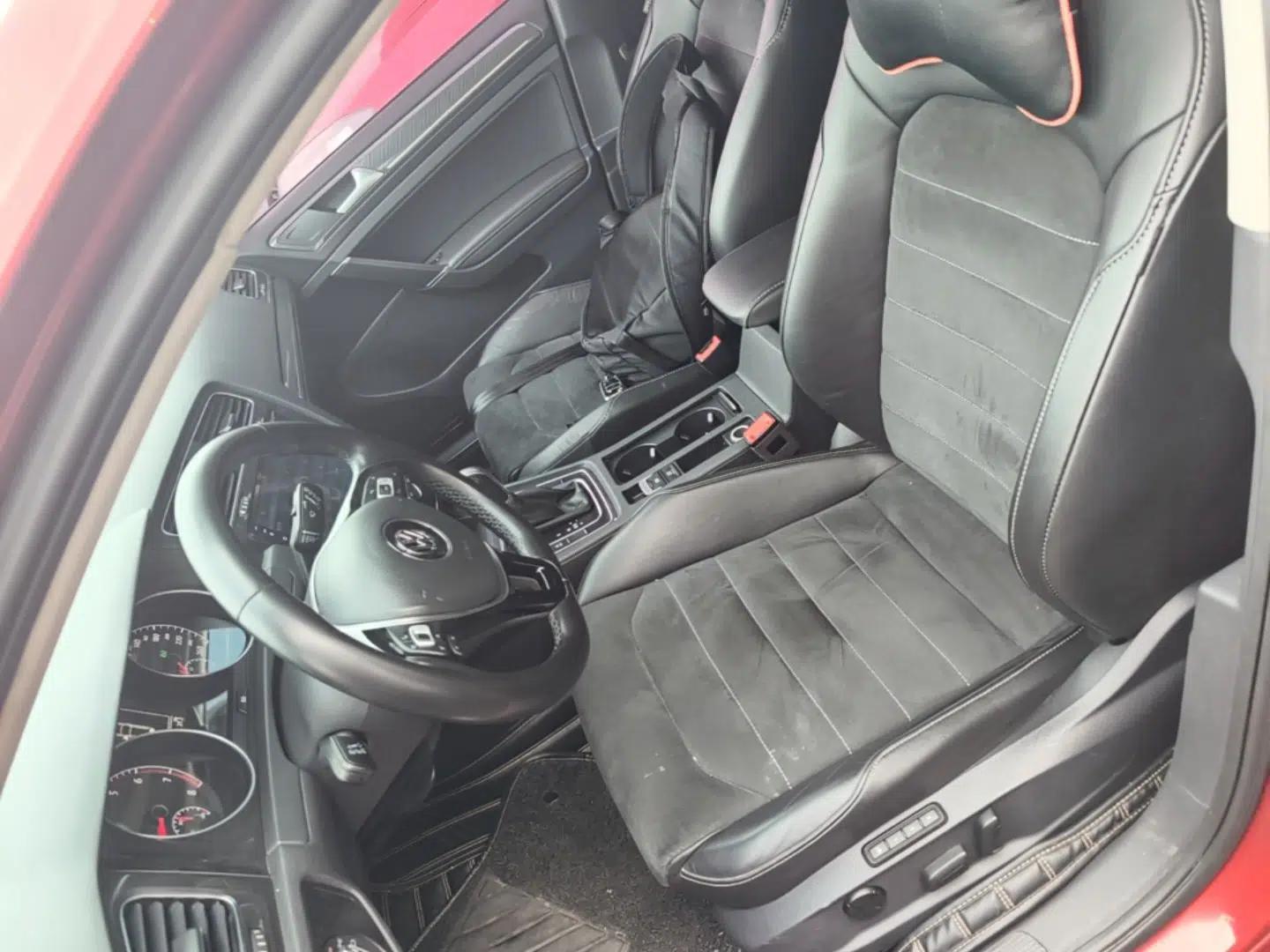 Volkswagen Golf 2018 230TSI Automatic Luxury Version — миниатюра 17
